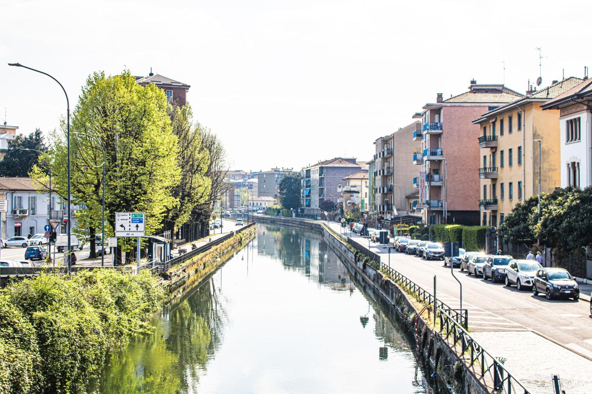 Along The Canal Smart Flat Naviglio - 4 People コルシコ エクステリア 写真